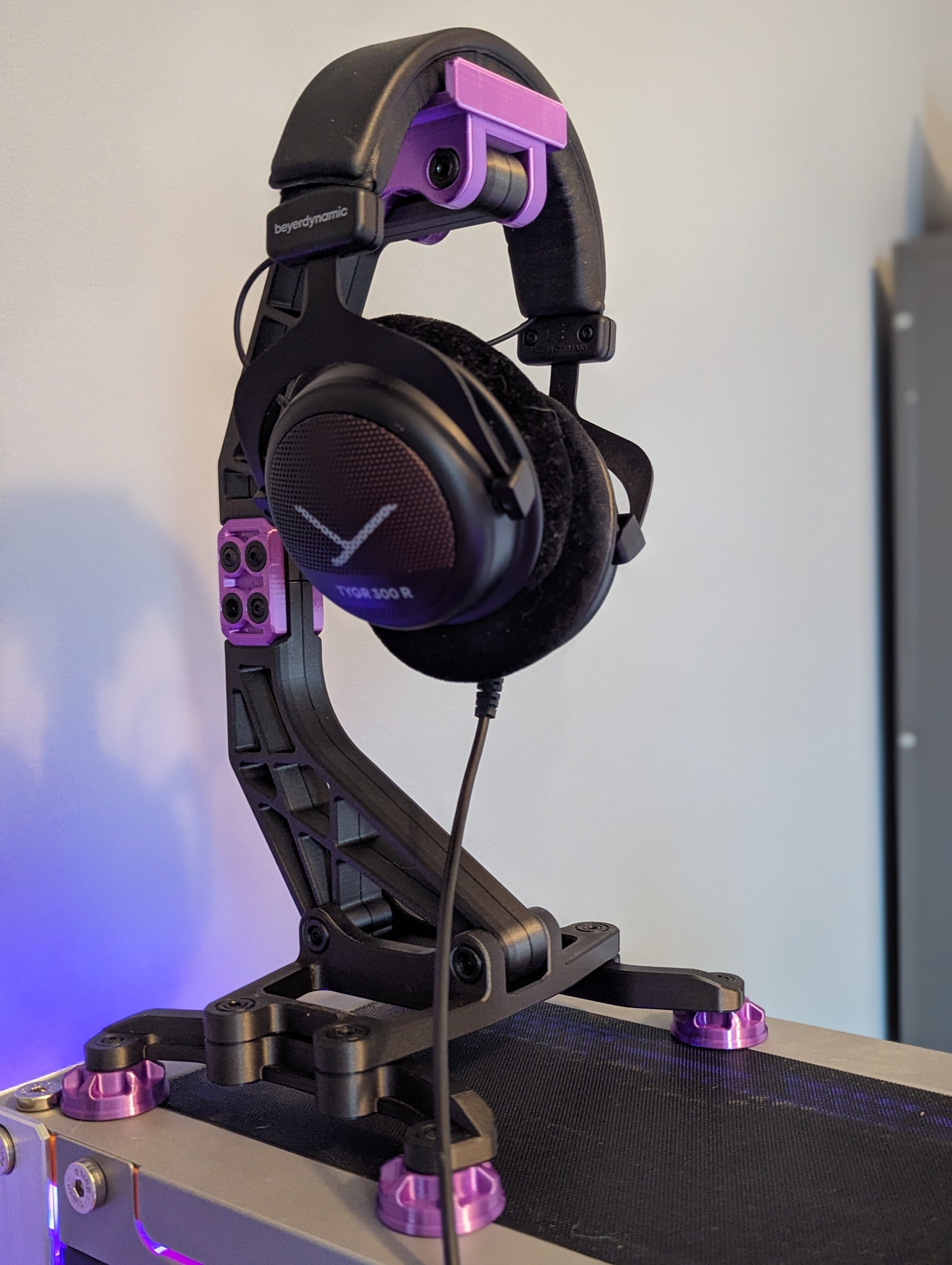 3D Printed Industrial Headphone Stand